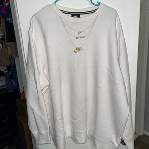 Nike sweatshirt